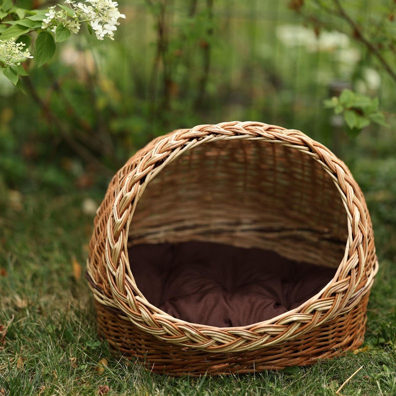 Wicker cat bed, Cat basket bed, Natural cat bed,Cat cave wicker,Cat bed with cushion,Wicker pet bed,Eco friendly cat bed,Small pet furniture