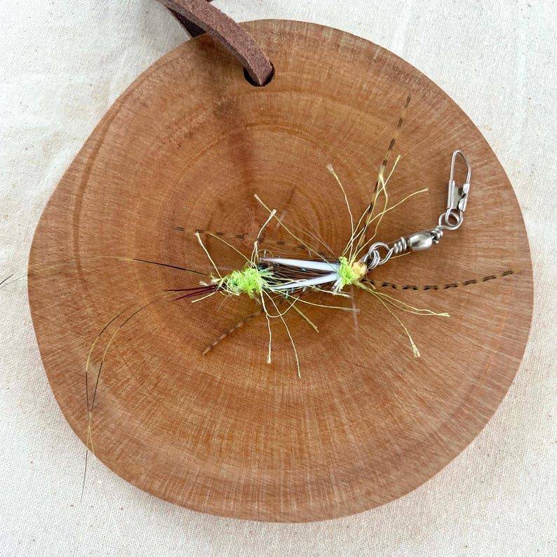 Moonrabbit cat toys _ Mini Giant Hornet / Cat wand toy with replaceable attachments