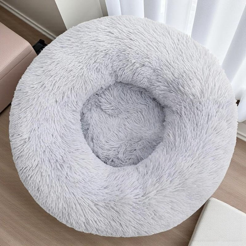 Round Plush Calming Pet Bed for Dogs & Cats – Winter Warm, Washable, Non-Slip, Soft Donut Bed for Small to Large Pets
