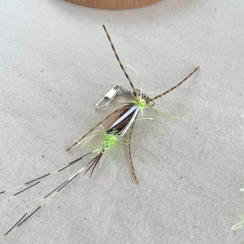 Moonrabbit cat toys _ Mini Giant Hornet / Cat wand toy with replaceable attachments