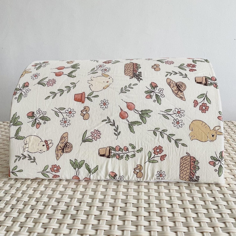 Washable Cotton Bunny Tunnel: Cozy Rabbit Hideout Bed & Play Burrow