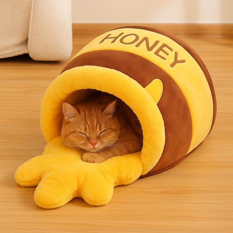 Honeycomb Cat Sofa Bed – XL Cozy Dome, Plush Indoor Pet Couch (Yellow/Brown),Washable & Non-Slip
