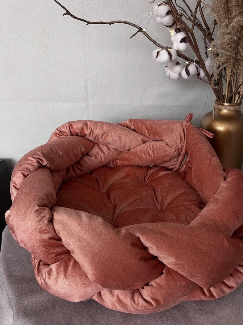 Round Braided Pet Bed – Soft Velour Cat Bed Dog Bed with Cushion | Cozy Donut Pet Sofa