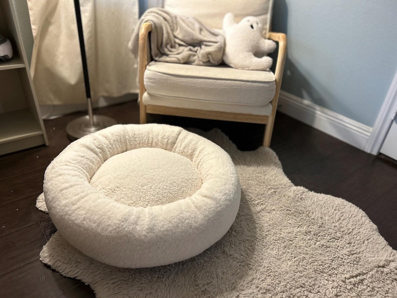 Fluffy Sherpa Donut Pet Bed: Plush Round Cat & Small Dog Bed