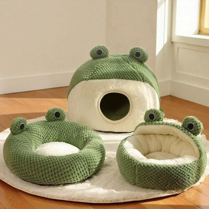Handcrafted Knitted Frog Pet Bed, Cozy Cat Cave, Plush Dog House
