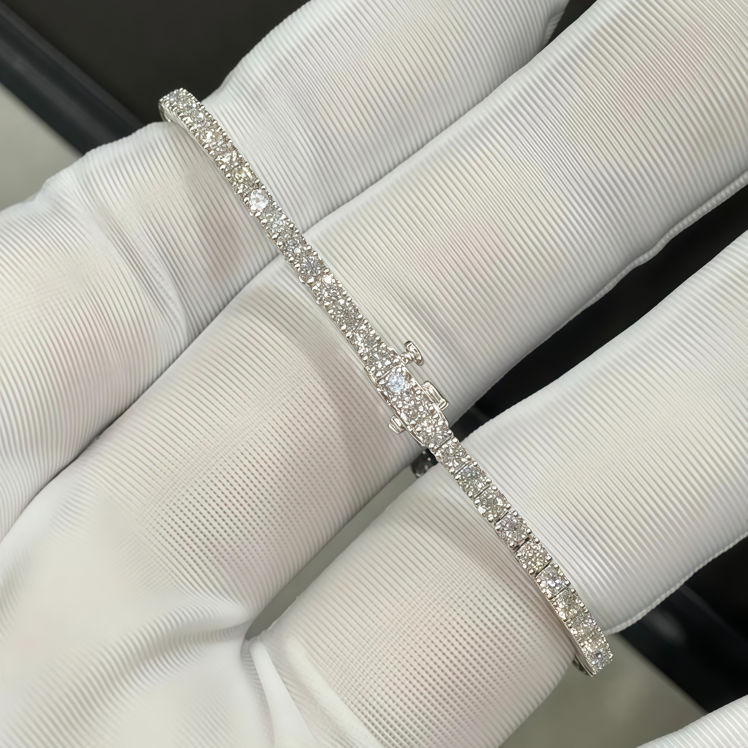 Each 0.05-carat Round Lab Grown Diamond Tennis Bracelet