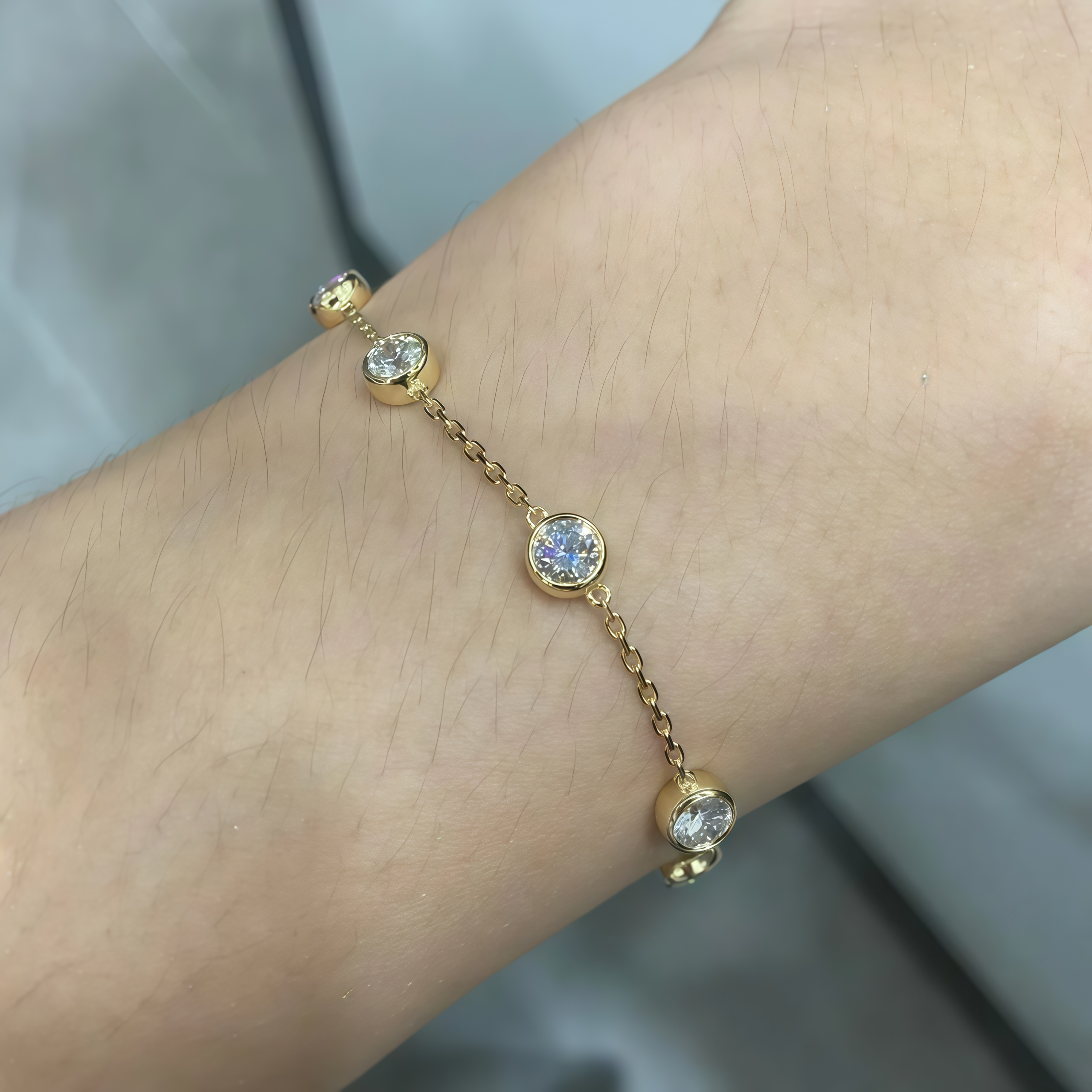 Each 0.3-carat Lab-Grown Diamond Bezel Setting 6 Stones Bracelet