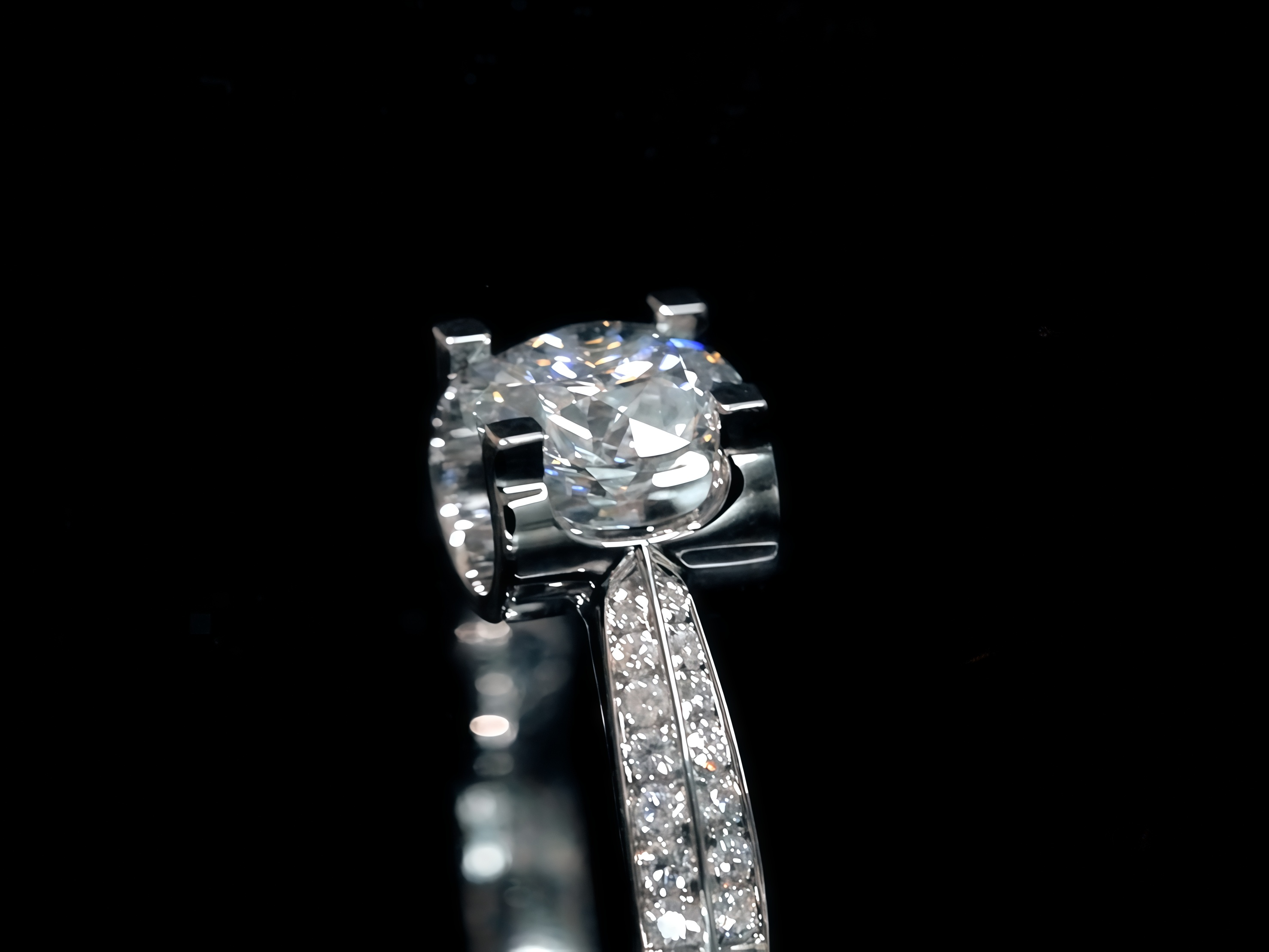 Lab-Grown Diamond Ring with Double-Row Pavé Band