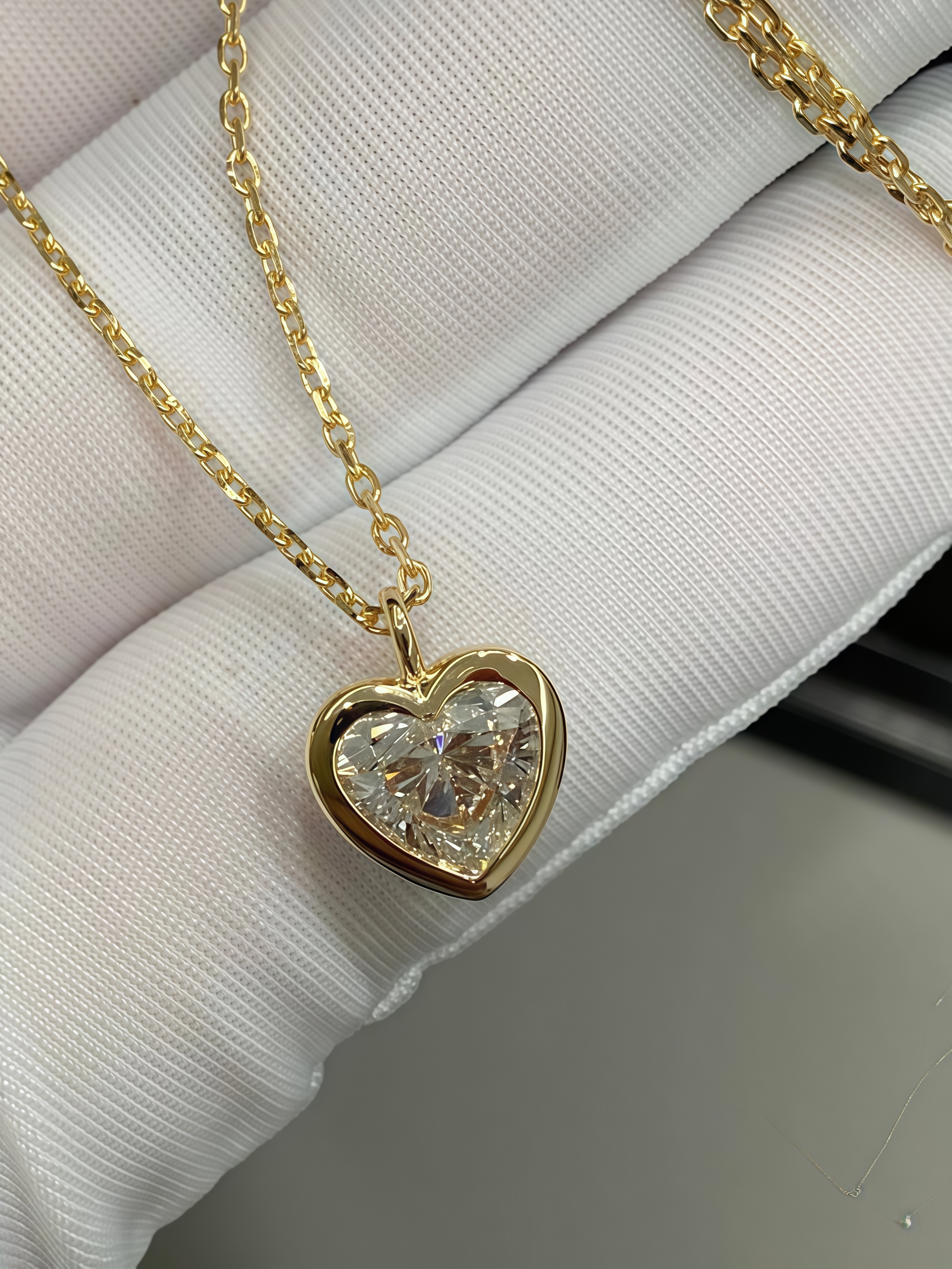 1.5 Carat Heart Shape Lab Diamond Solitaire Women Necklace 18K Gold Bezel Set