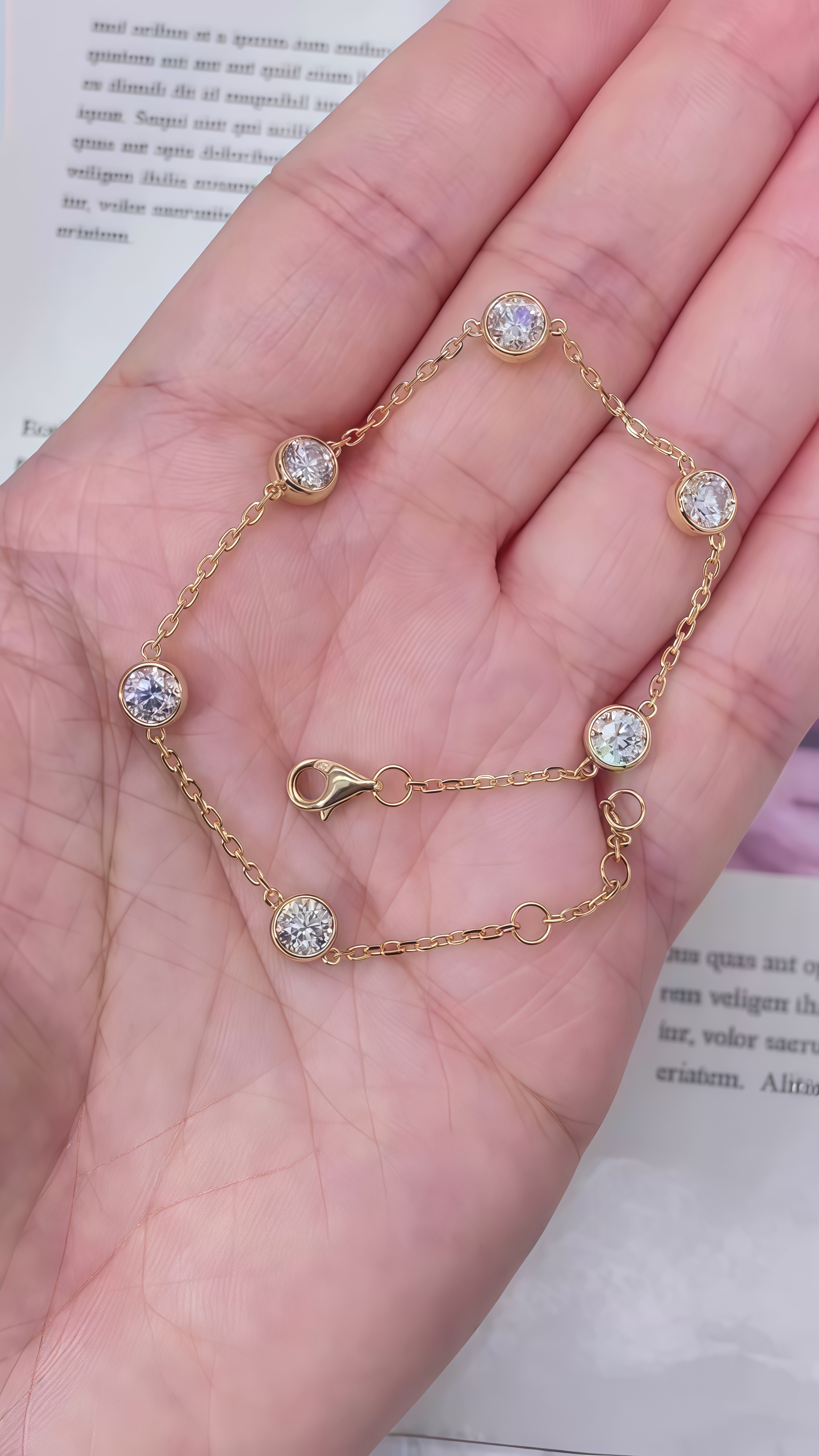 Each 0.3-carat Lab-Grown Diamond Bezel Setting 6 Stones Bracelet