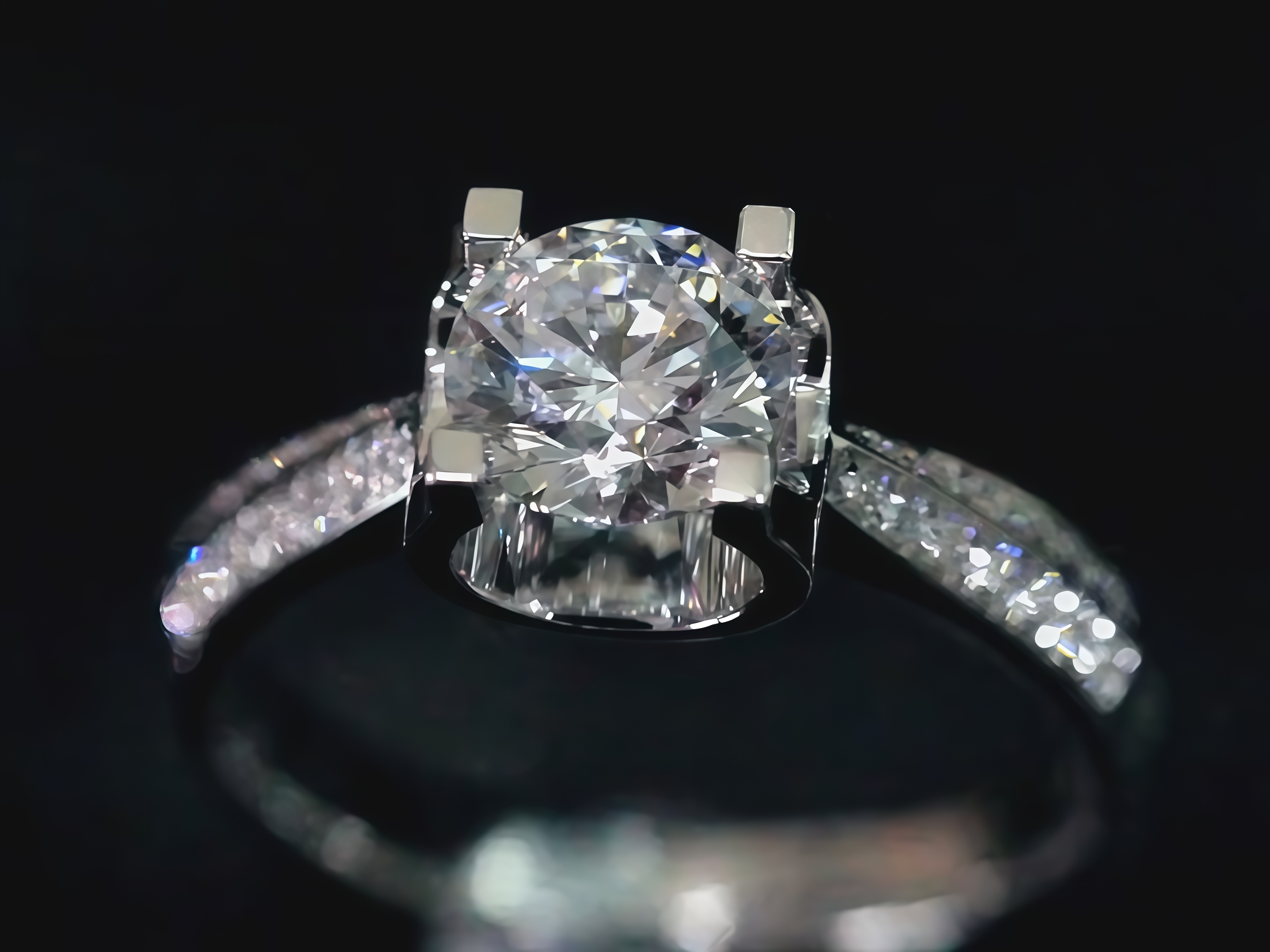 Lab-Grown Diamond Ring with Double-Row Pavé Band