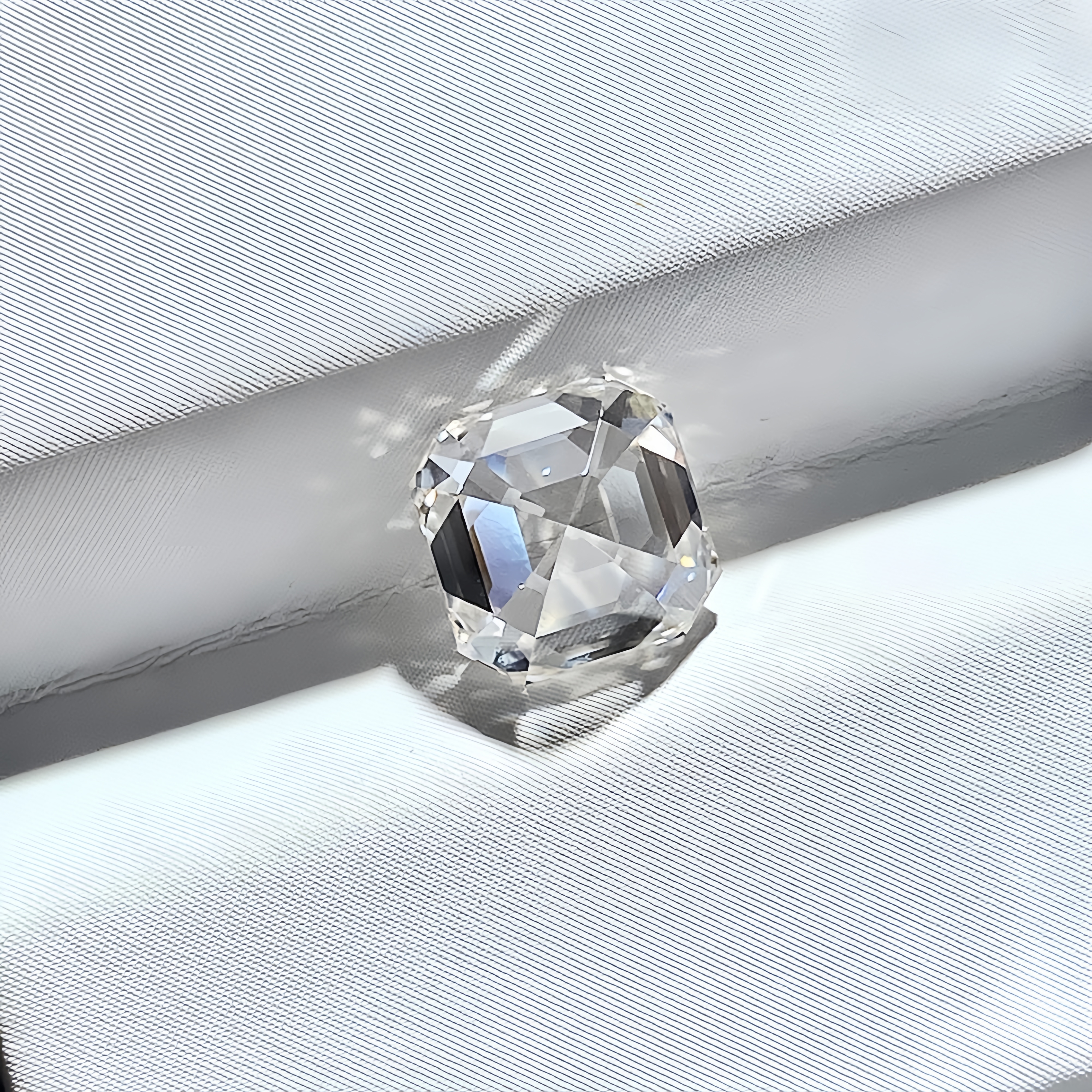 Lab-Grown 1.87 Carat F-VS1 Asscher Diamond