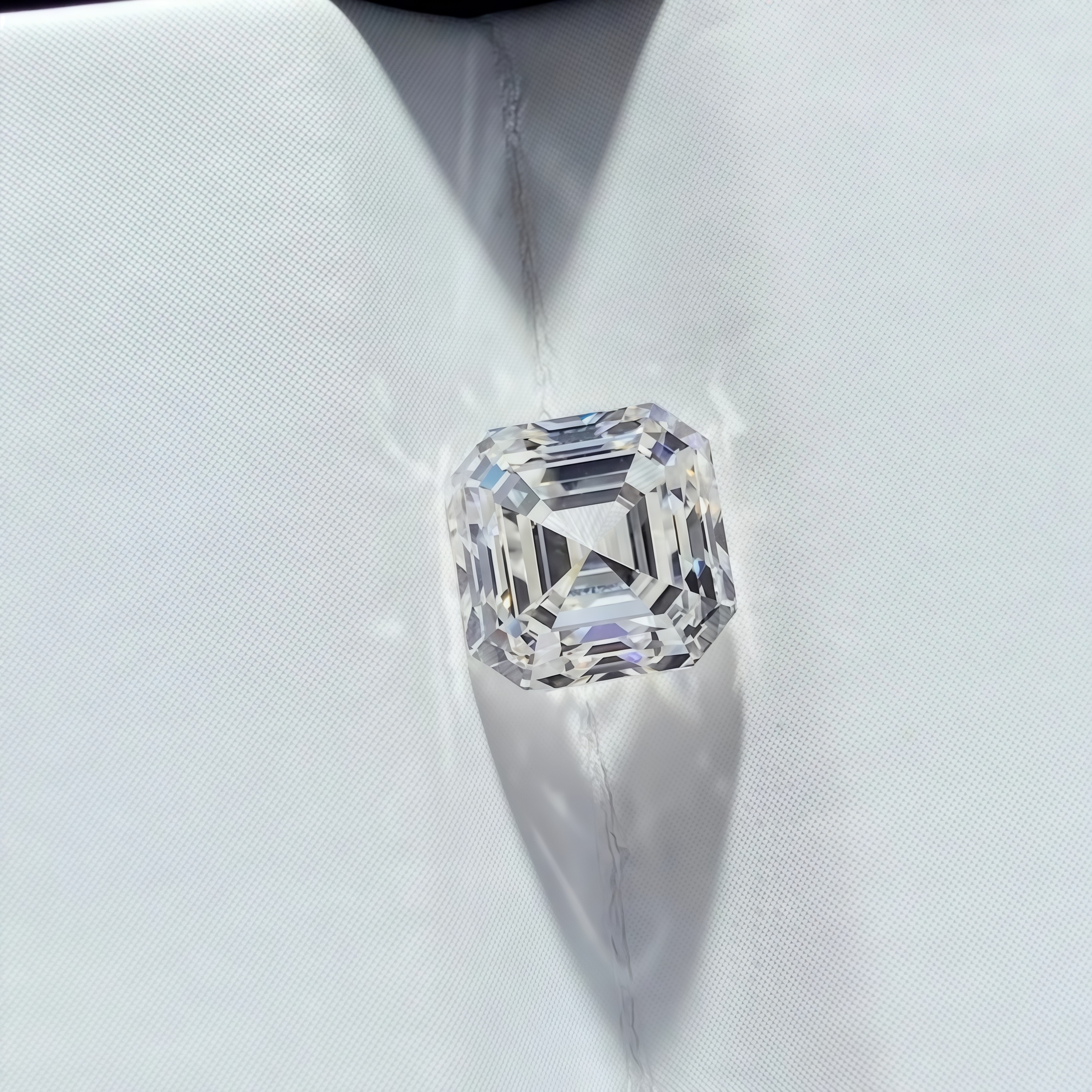Lab-Grown 1.87 Carat F-VS1 Asscher Diamond