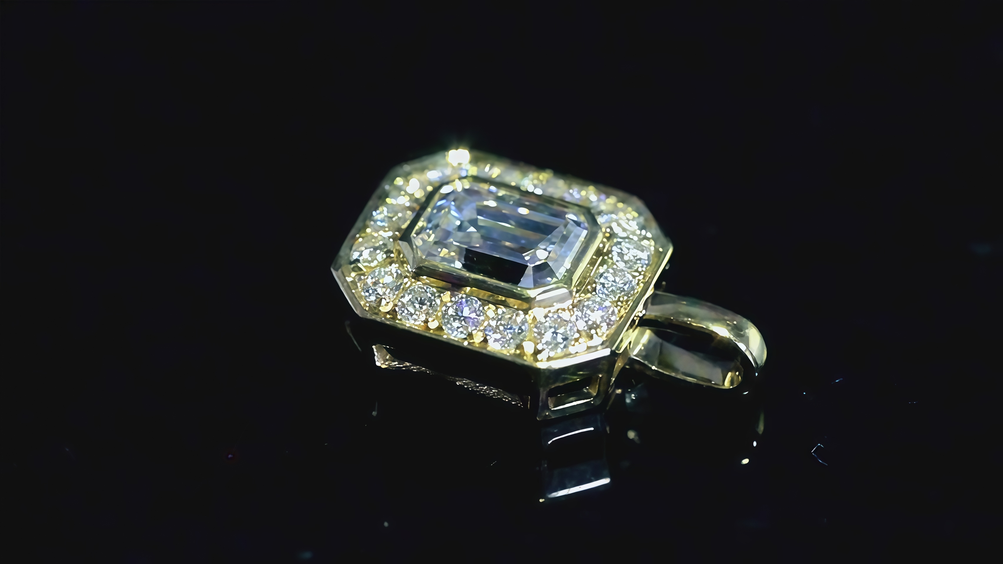 Emerald-Cut Lab Grown Diamond Pendant