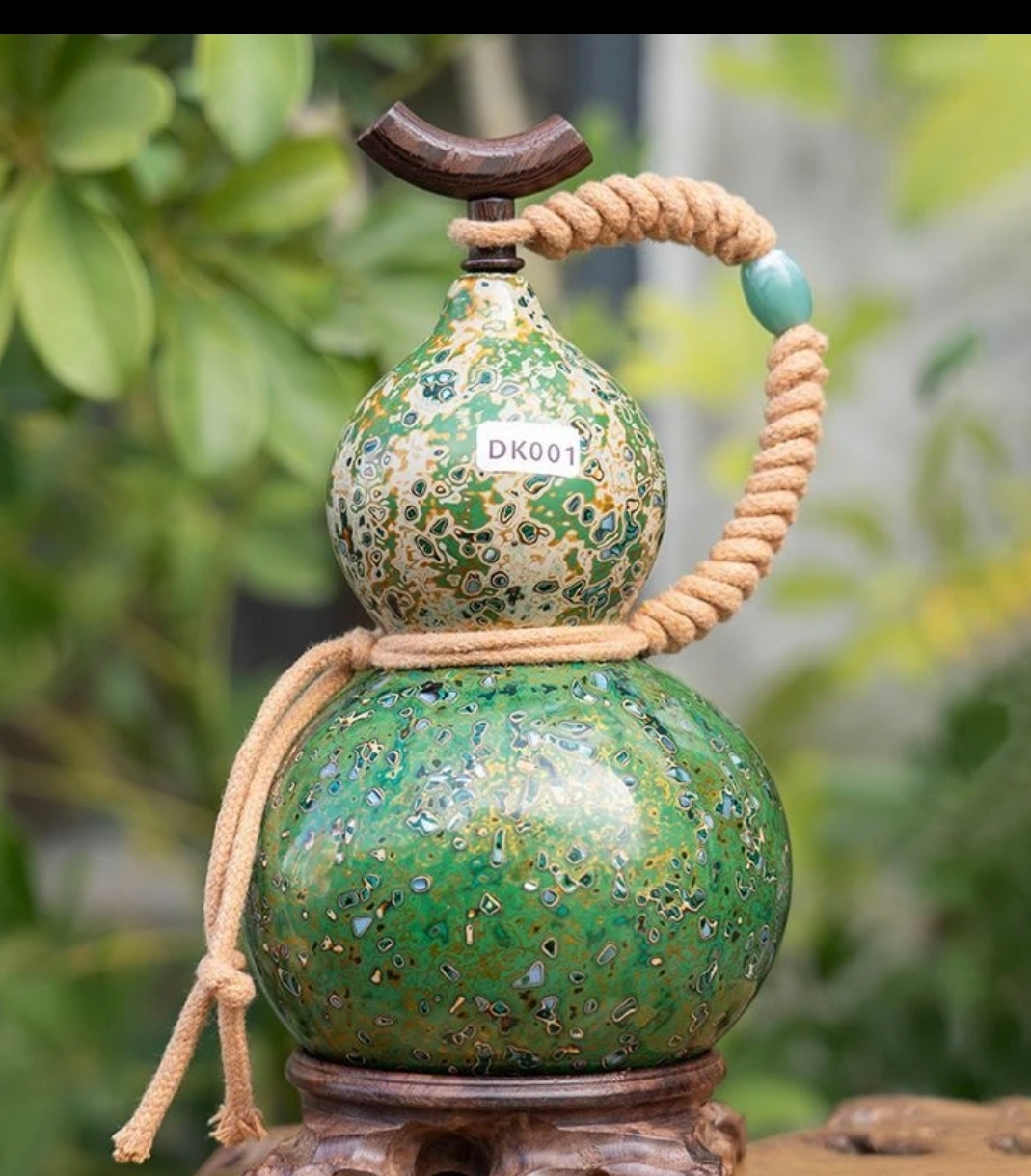 Traditional heart, zero outdated feel