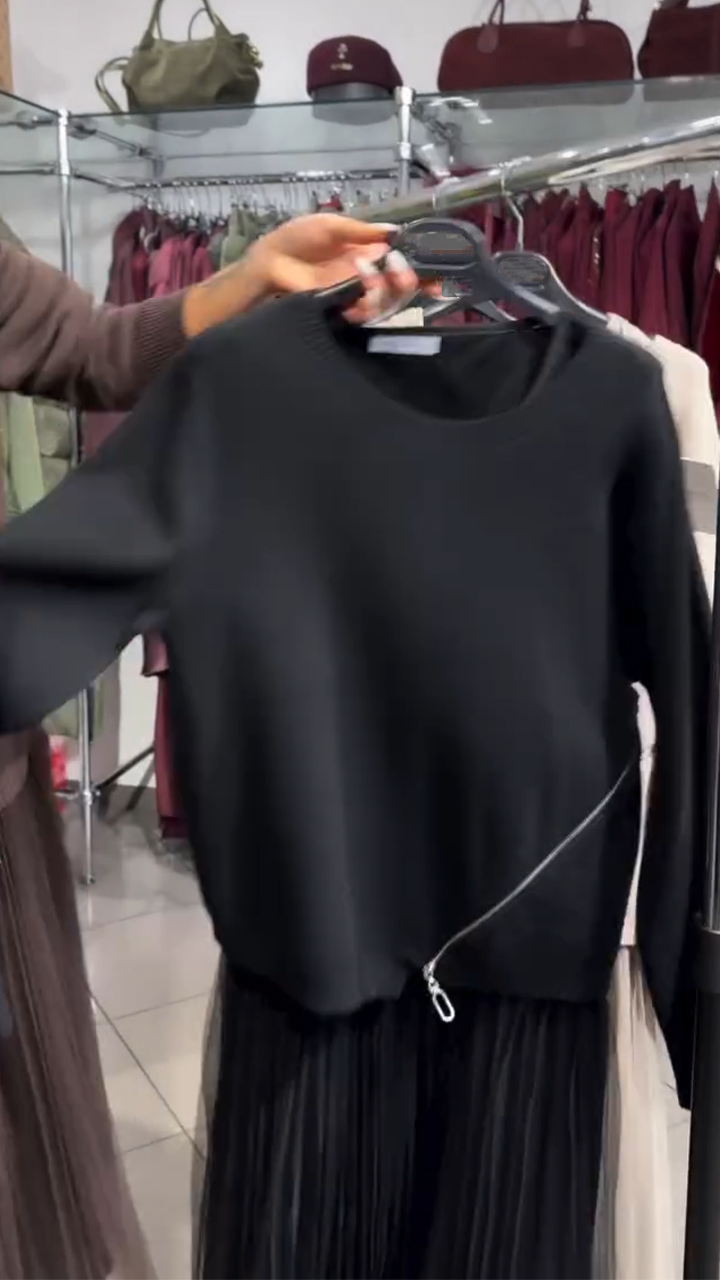 Sukienka damska z bocznym zamkiem błyskawicznym i łatkami