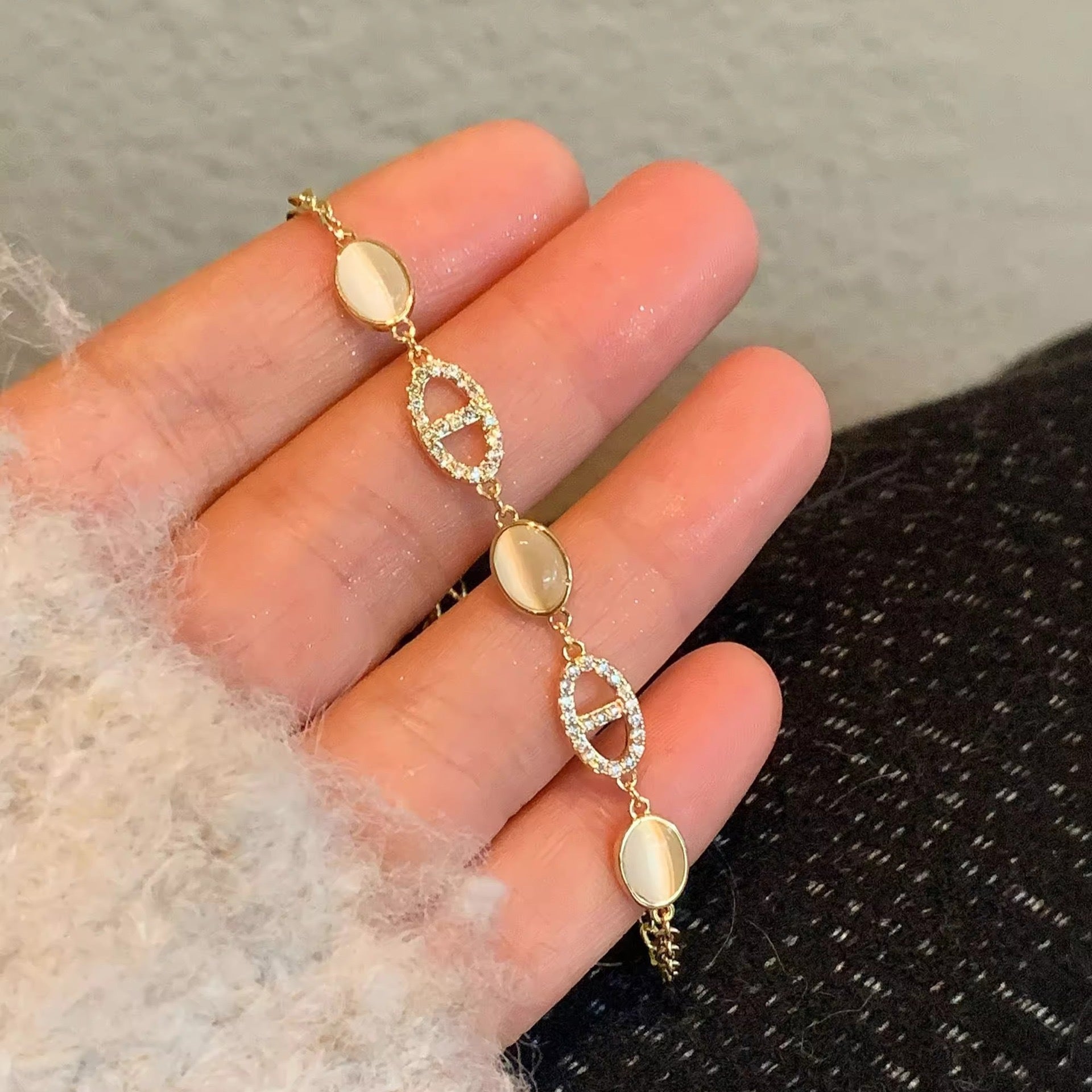 Гривна с диамант и котешко око, сребро 925