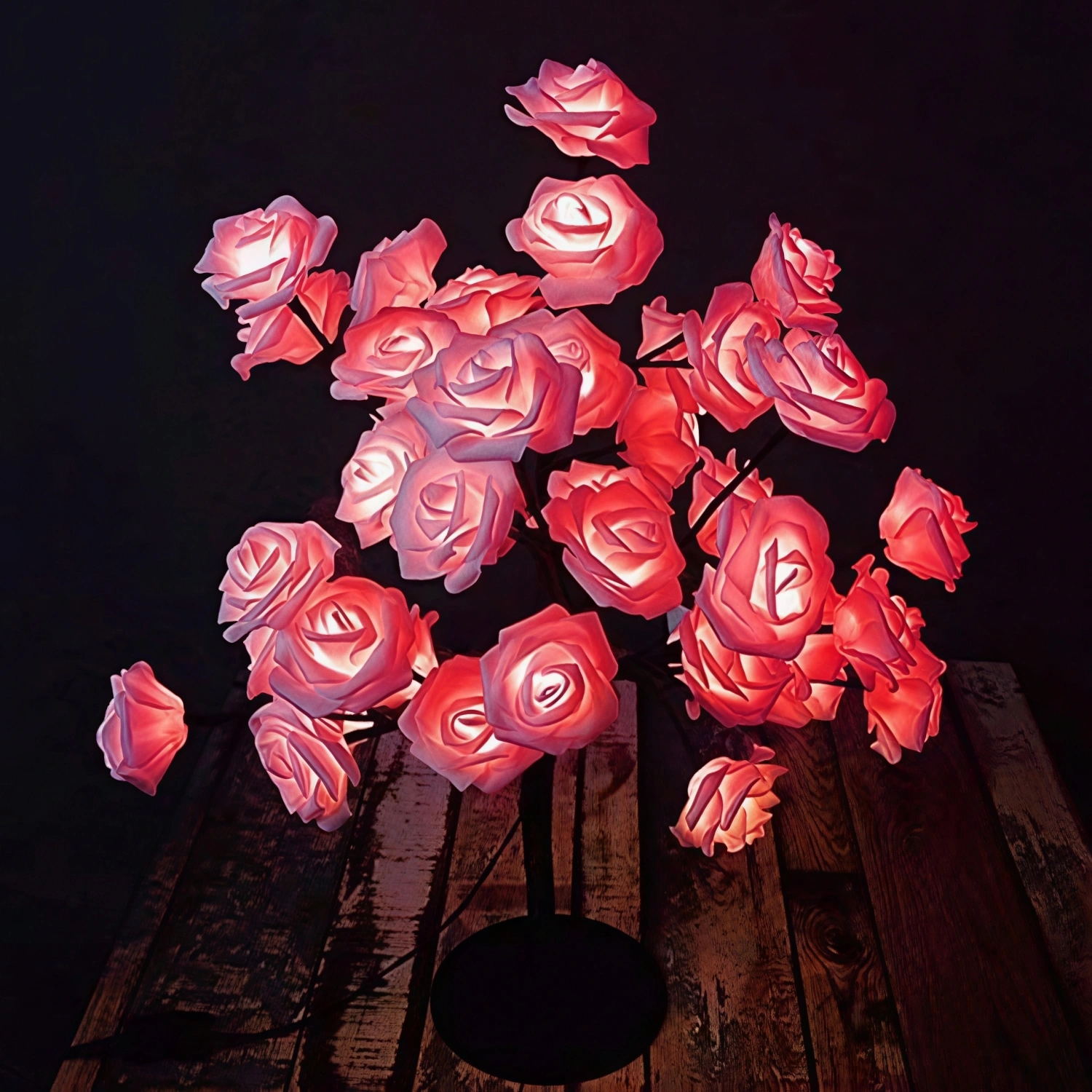 🌹 Романтична декоративна лампа с рози ✨Топла светлина за специални моменти 