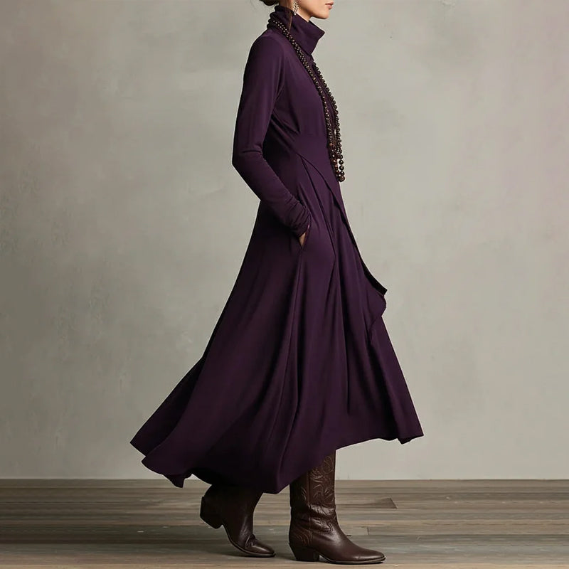 Elegancka, asymetryczna, drapowana sukienka maxi z wysokim dekoltem