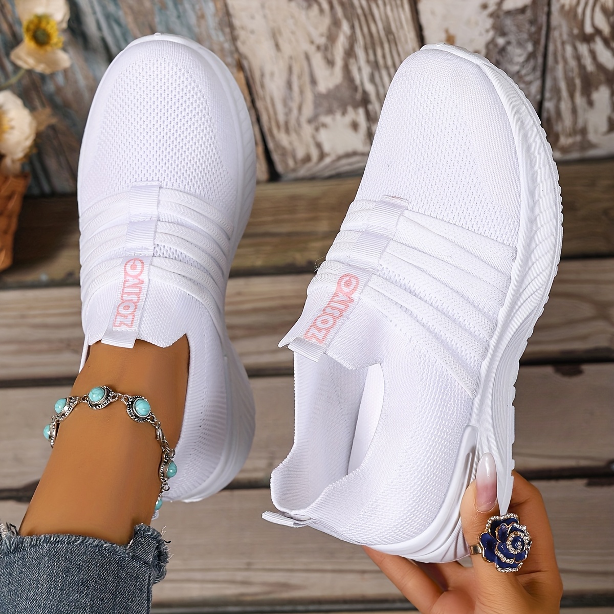 Damskie tenisówki z siateczki w paski