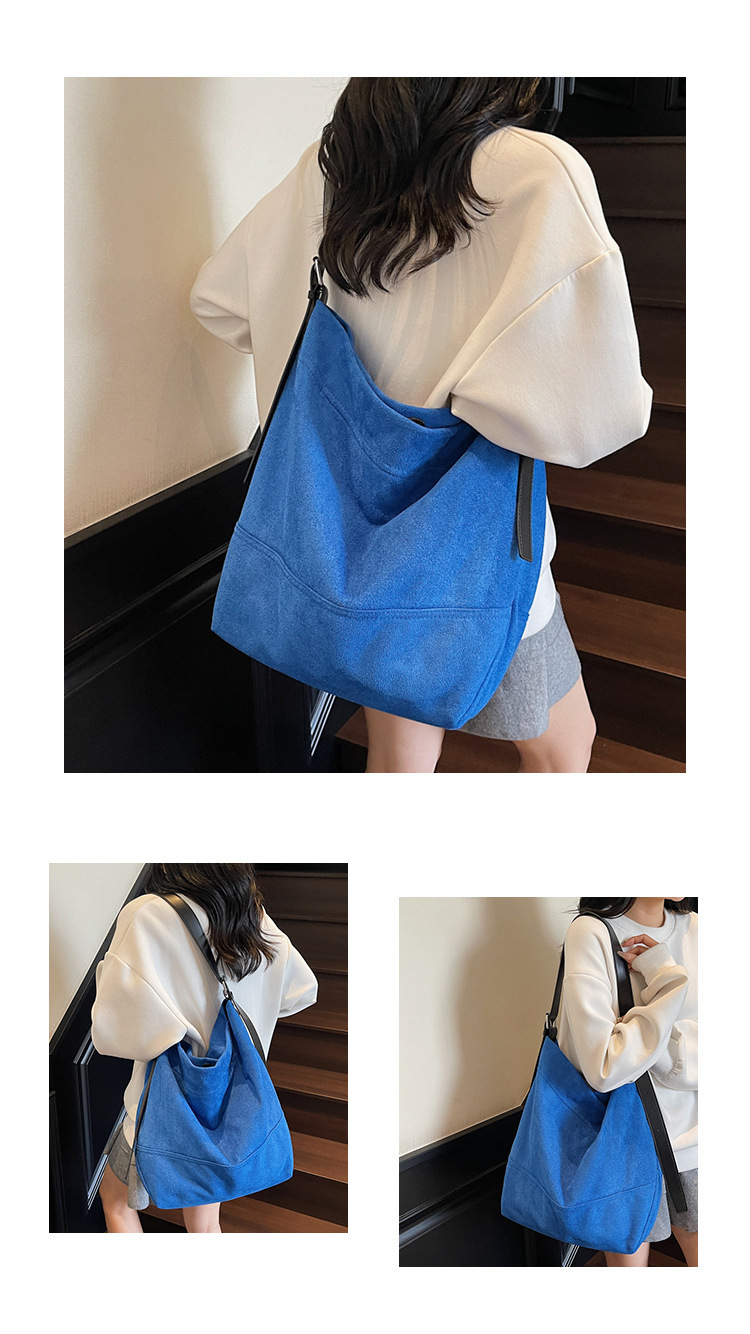 Jednobarevná taška s velkou kapacitou