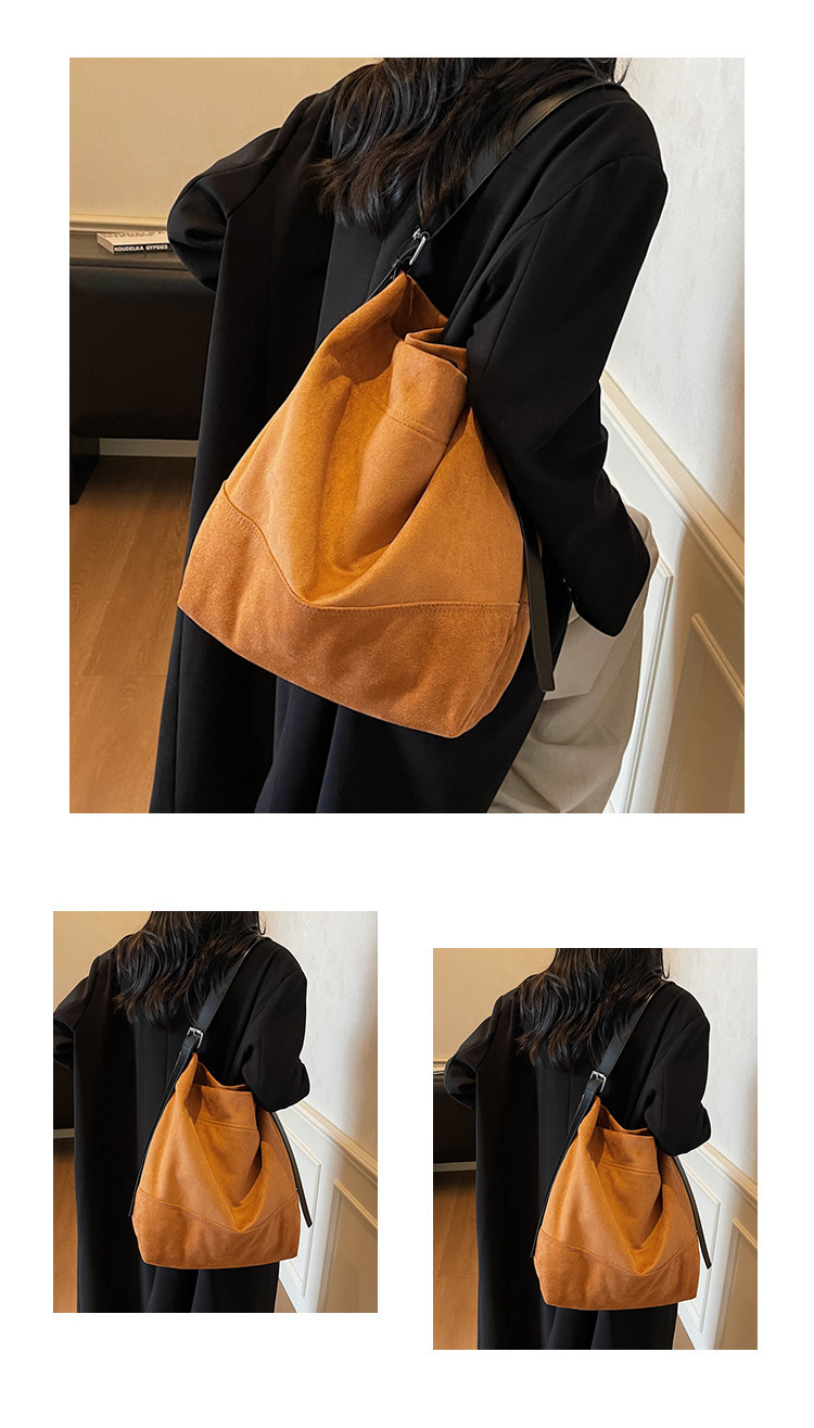 Jednobarevná taška s velkou kapacitou