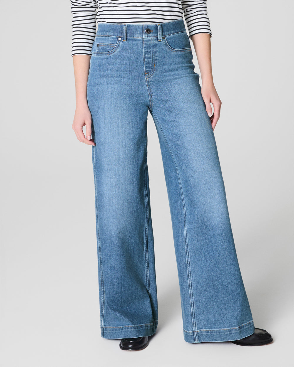 EveryWear Wide Leg Jeans