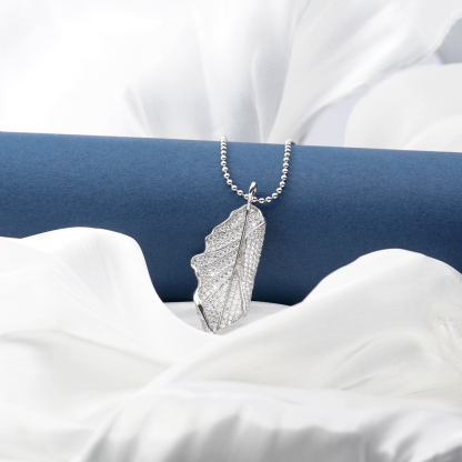 Unisex 1.7ct Iced Out Leaf Necklace VVS Synthetic Moissanite & S925