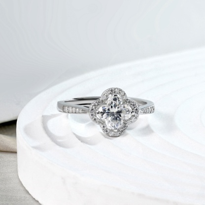 Delzzad Sparkling Adjustable Four-Leaf Clover Cluster Ring Lab-Created Moissanite Engagement Ring S925 Sterling Silver Moissanite Jewelry Perfect Gift