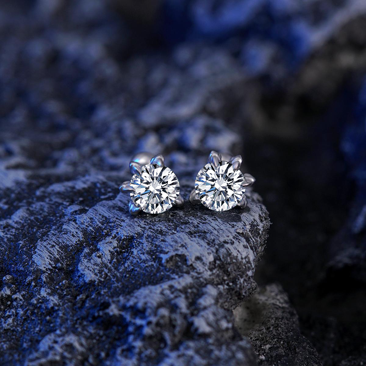 Dragon Claw Prong Earrings S925 VVS Synthetic Moissanite Stud