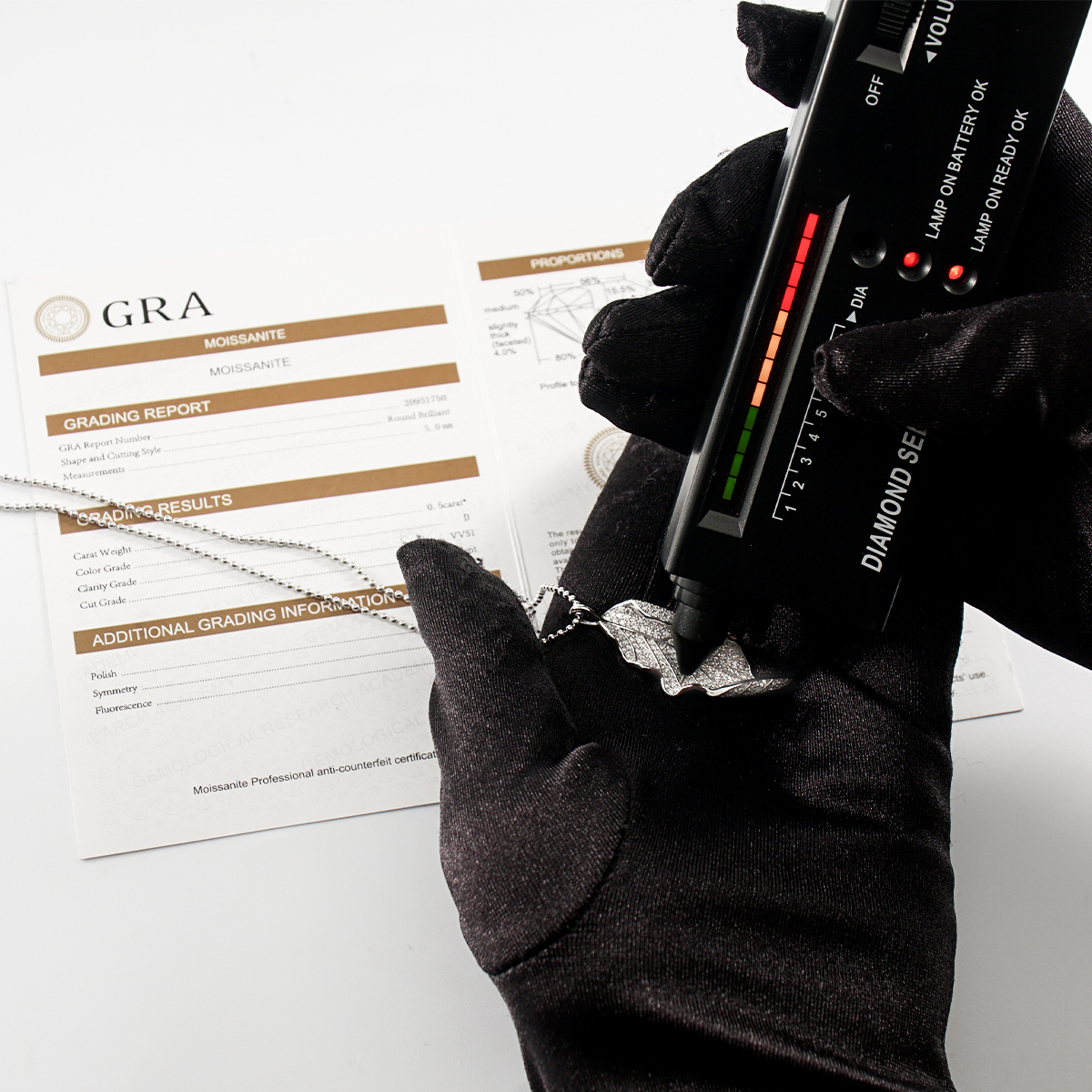 Unisex 1.7ct Iced Out Leaf Necklace VVS Synthetic Moissanite & S925