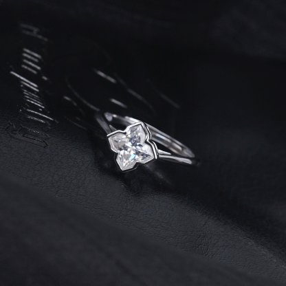 Delzzad 1ct Exquisite Adjustable Clover Ring D Color VVS Synthetic Moissanite S925 Blossom Ring Band Jewelry Perfect Birthday Engagement Wedding Anniversary Gift for Women