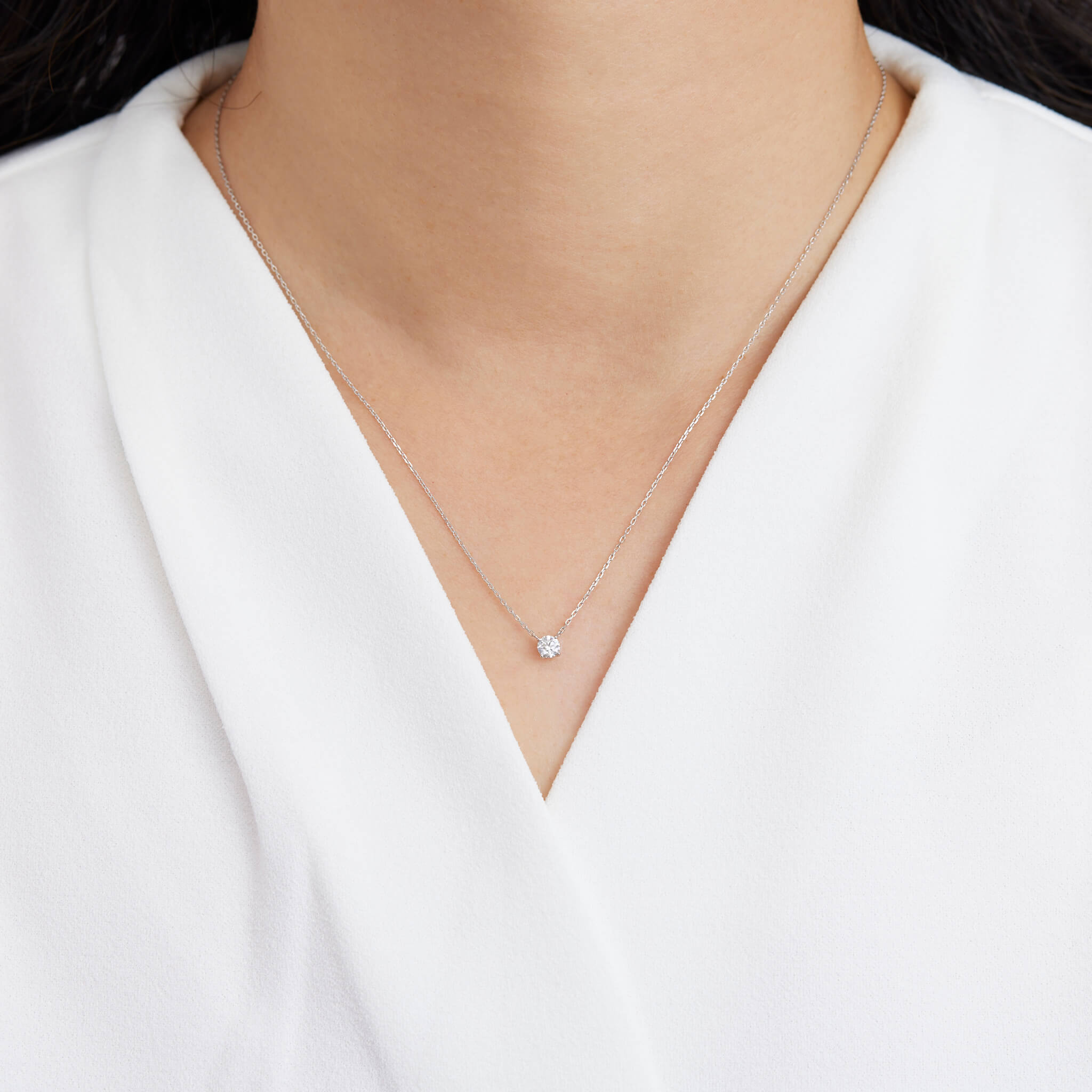 Delzzad S925 1ct Synthetic Moissanite Classic Round Four Prong Necklace