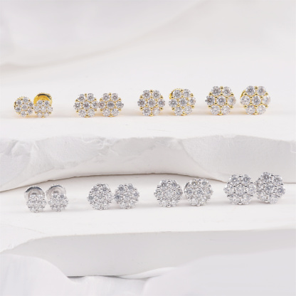 IcyBloom Floral Shine Stud Earrings 925S & VVS Moissanite