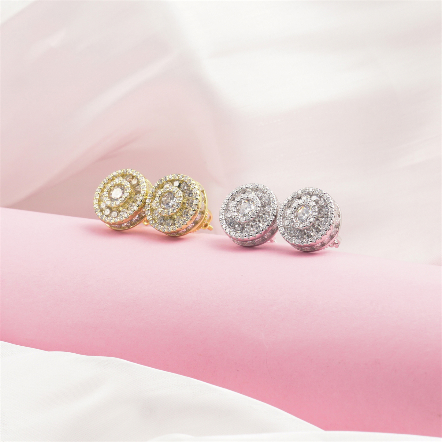 DIAMOLOCK Cluster Shine Stud Earrings 925S & VVS Moissanite