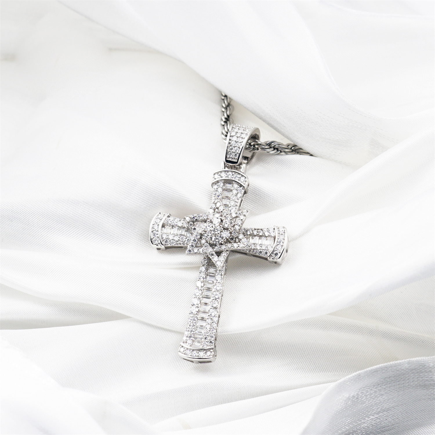 S925 3ct VVS Synthetic Moissanite Exquisite Cross Rotatable Pentagram Pendant Necklace Birthday Anniversary Gift