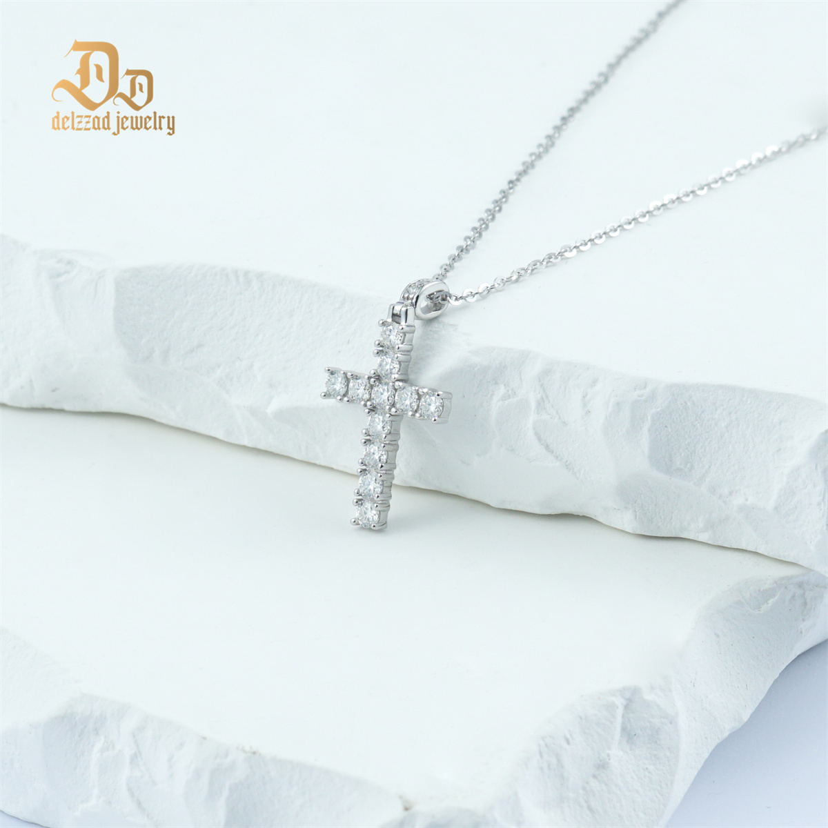 Delzzad S925 Synthetic Moissanite Cross Necklace 18inches