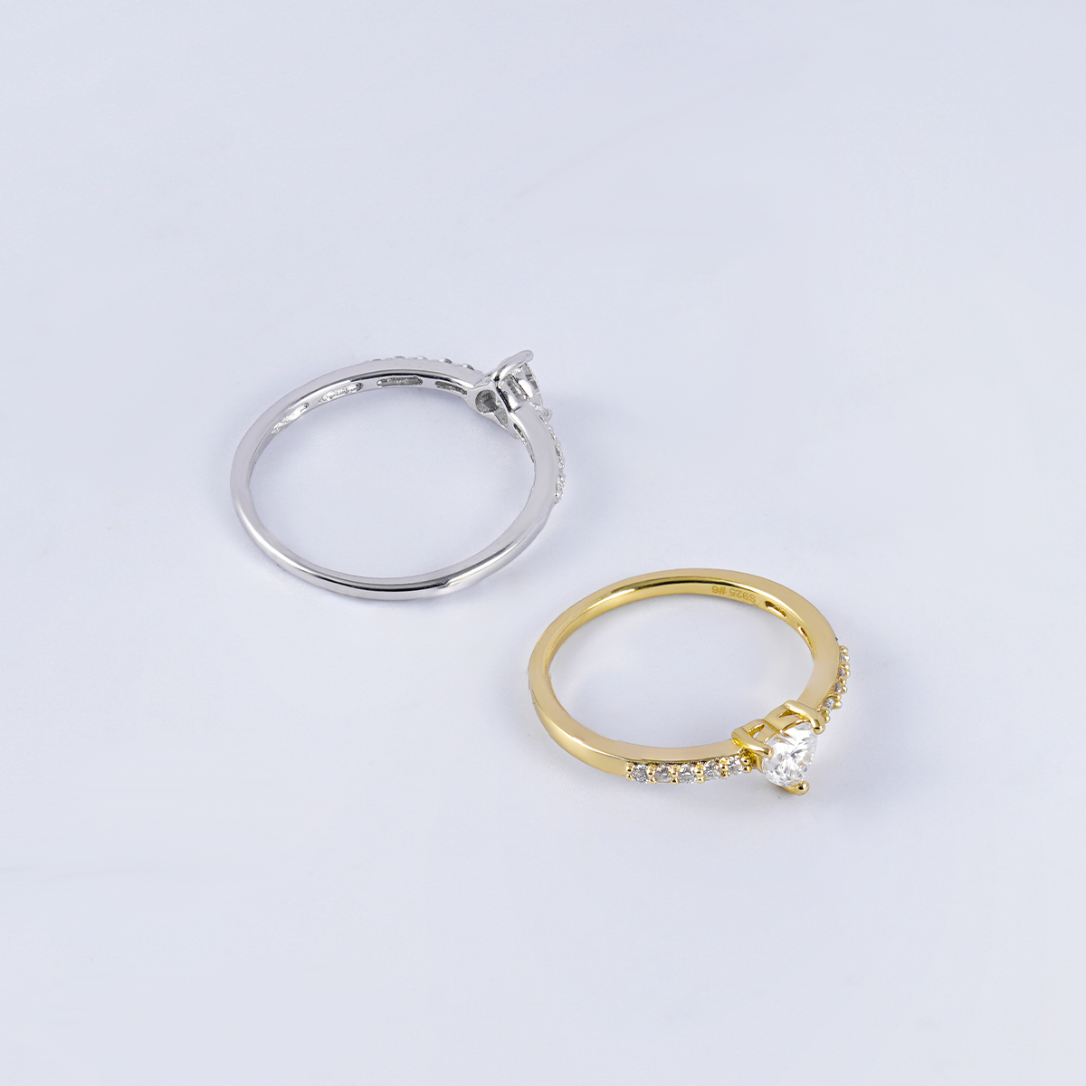 S925 Chic Iced Out Heart Ring Band D Color VVS Synthetic Moissanite Women Ring Perfect for Engagement Wedding Anniversary Mother's Day Gifts