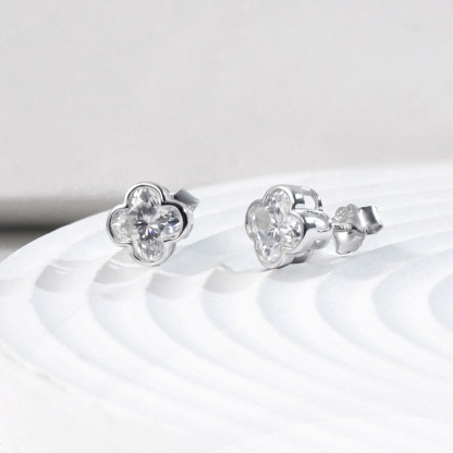 Delzzad Exquisite Cluster Clover Cut Earrings Lab-Created Moissanite Stud Earring S925 Sterling Silver Moissanite Jewelry Engagement Wedding Anniversary Perfect Gifts
