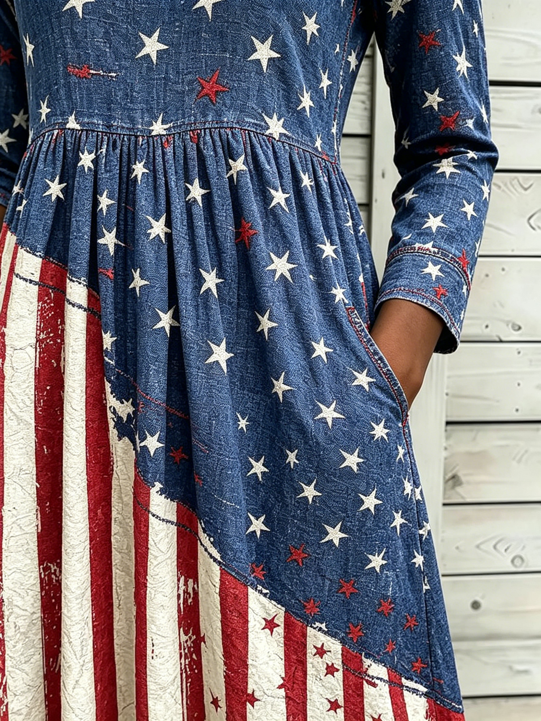 Independence Day Round Neck Flowy Midi Dress With Side Pockets