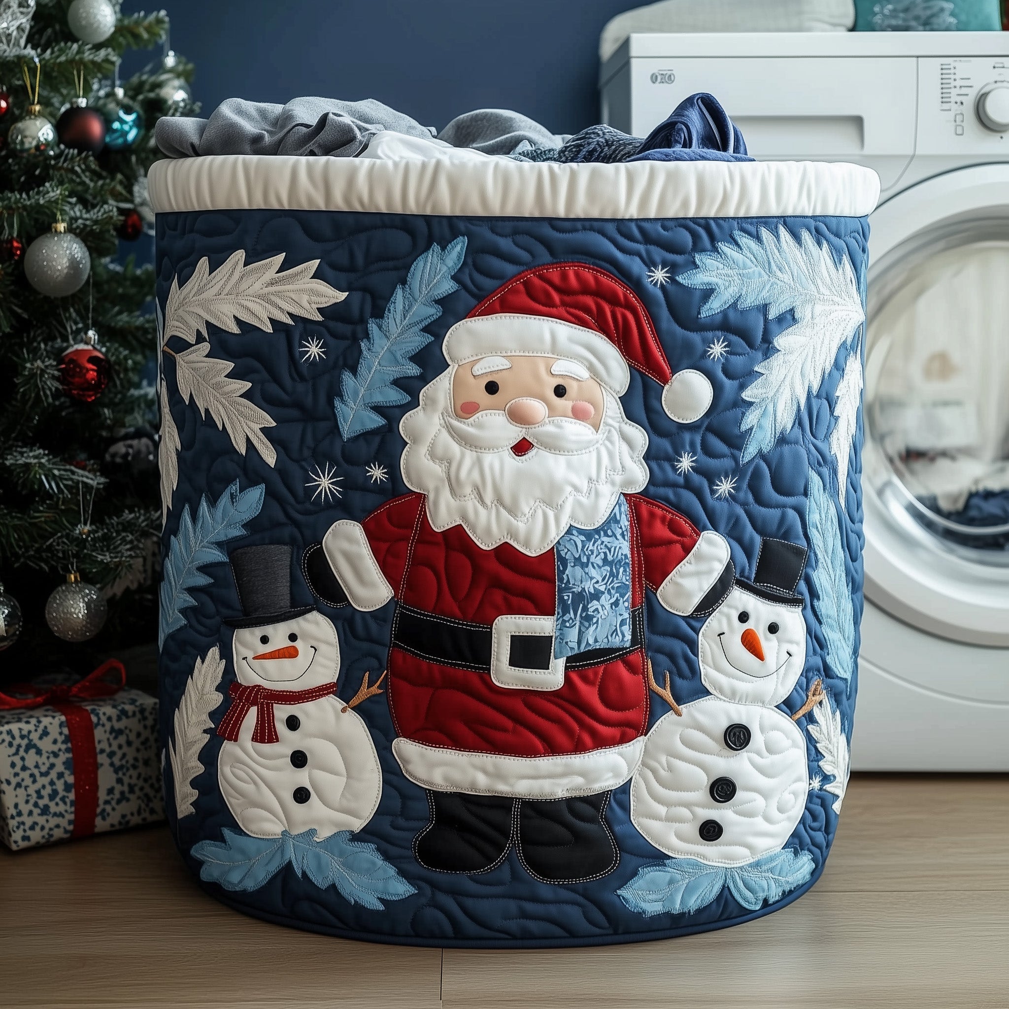 Santa Moment Quilted Laundry Basket GFTOHD10150