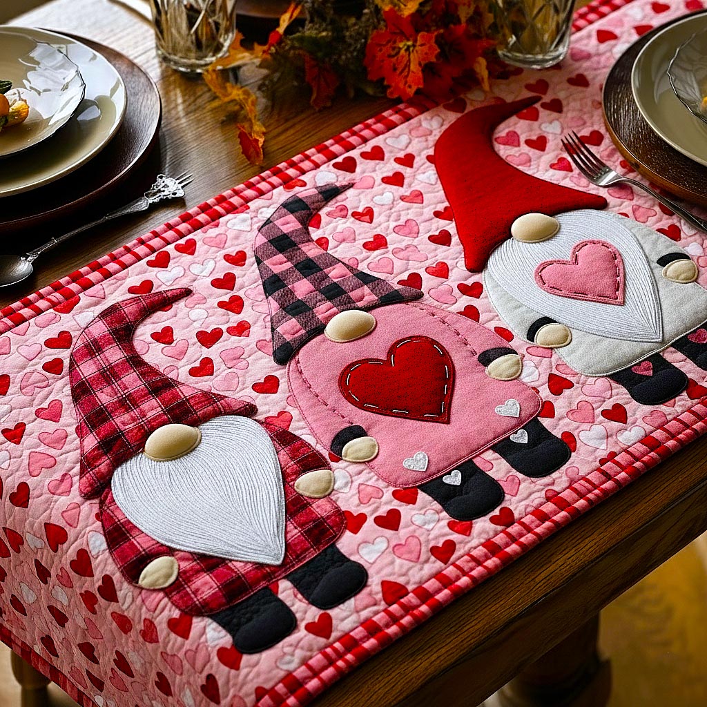 Gnome Kiss Quilted Table Runner GFTOMA9295