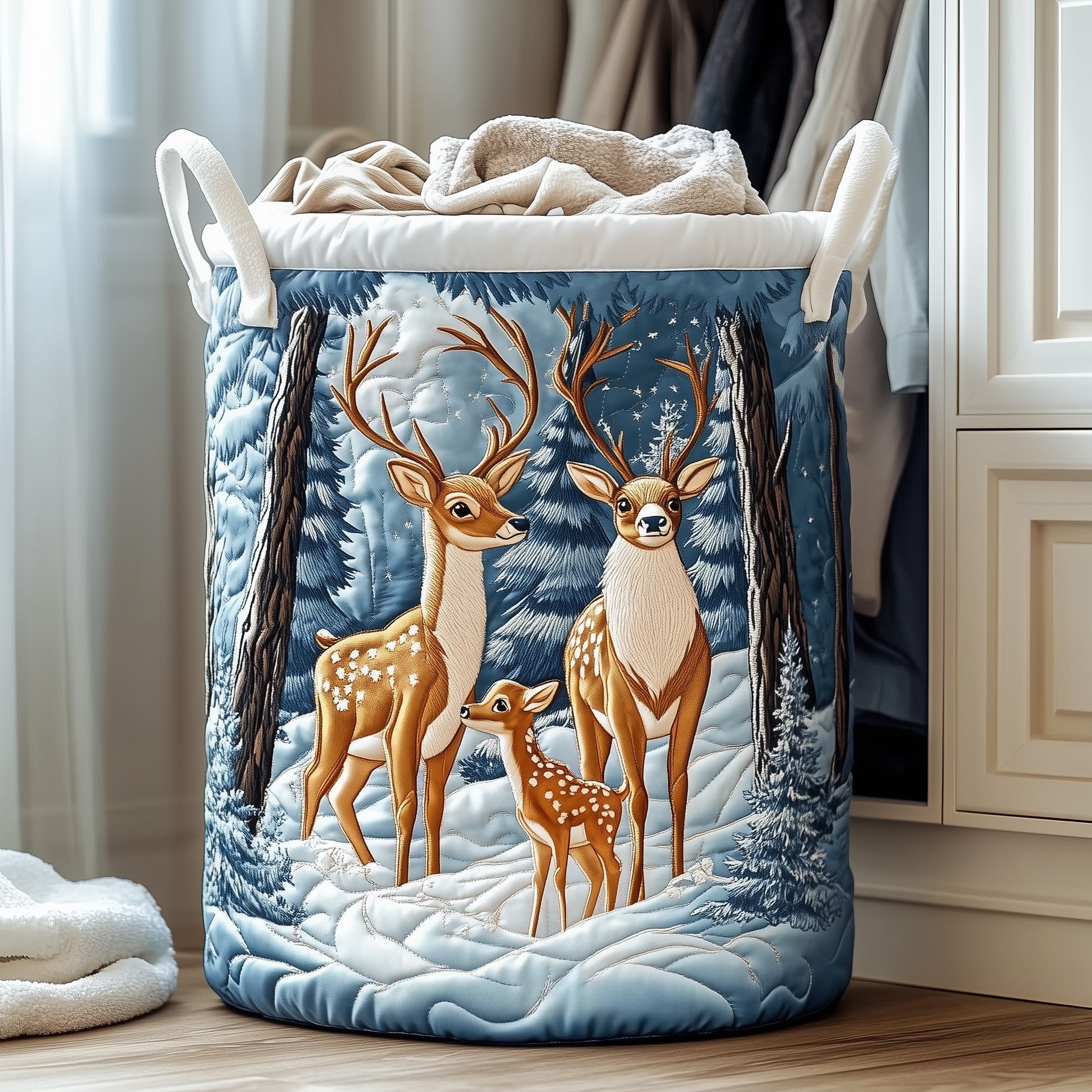 Winter Deer Quilted Laundry Basket GFTONT4010