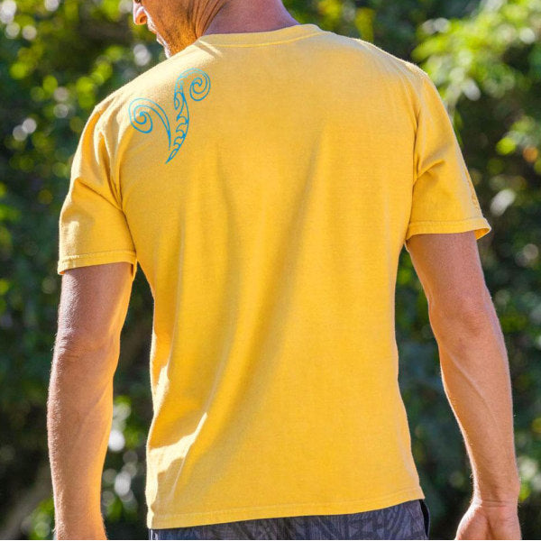 Tribal Predator pineapple T-shirt with a round neckline