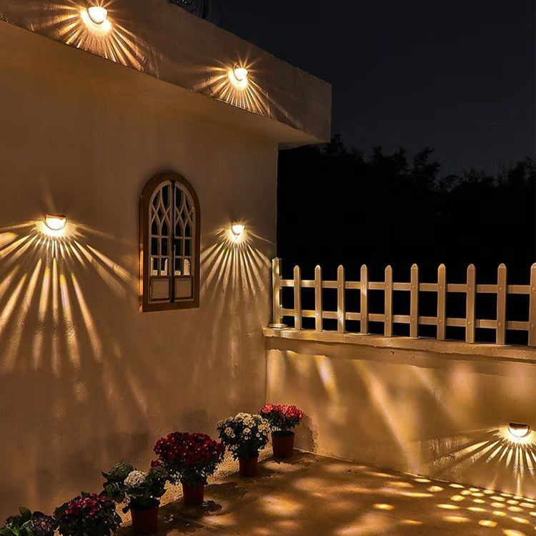 Outdoor Solar Wall Washer Light (Teardrop Style)