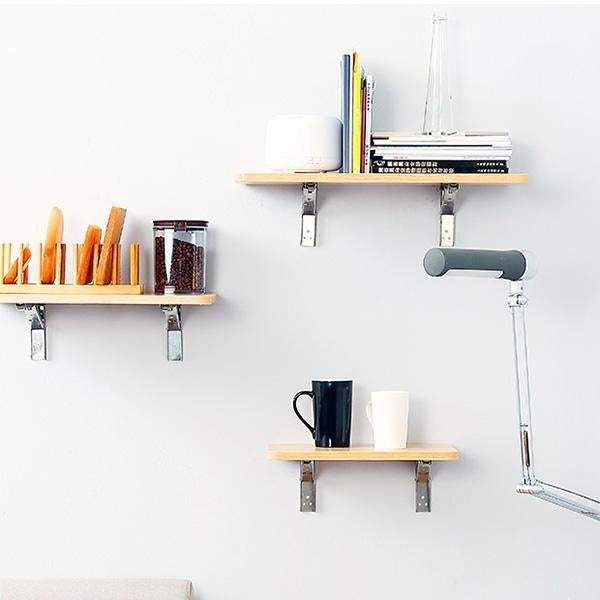 Foldable shelf brackets