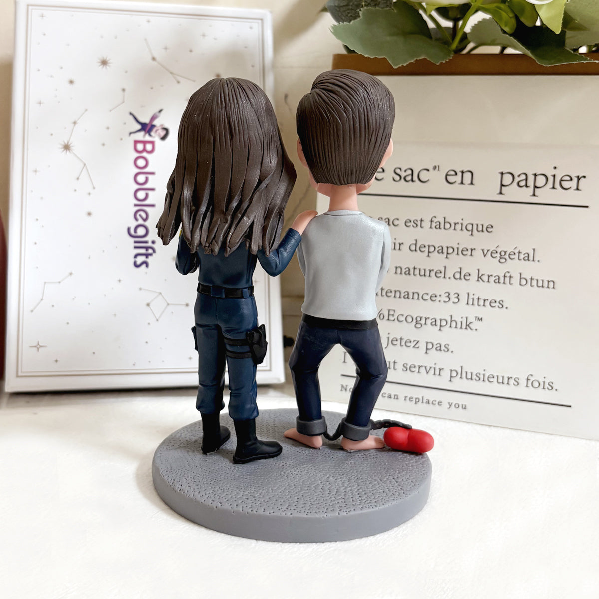 Custom Couple Bobbleheads – Funny Police and Prisoner