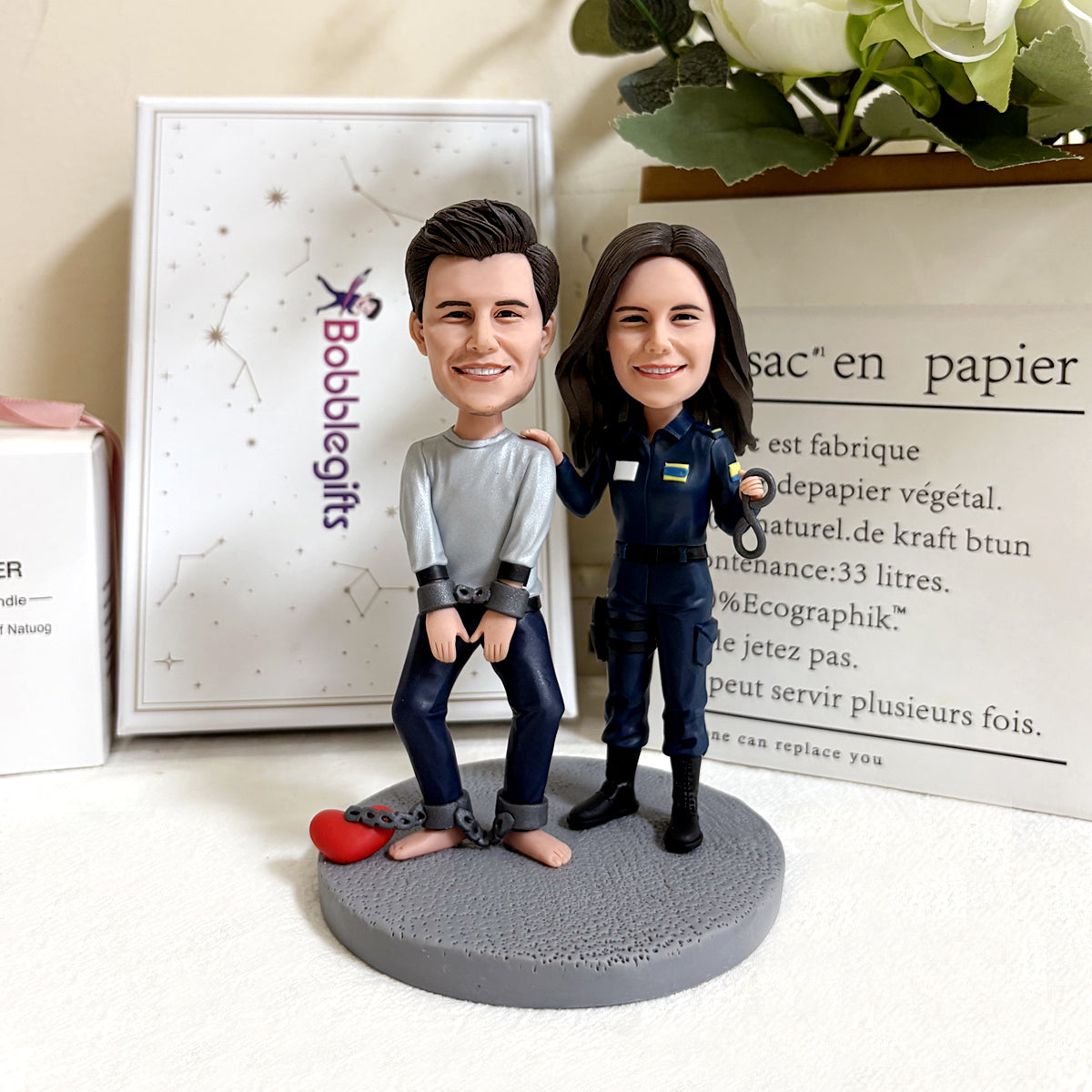 Custom Couple Bobbleheads – Funny Police and Prisoner