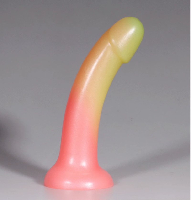 Realistic Glowing Jelly Silicone Dildo with Heart Design Vibrant Colors Waterproof Sex Toy for Women Men Couples Enhance Intimacy and Sensual Pleasure