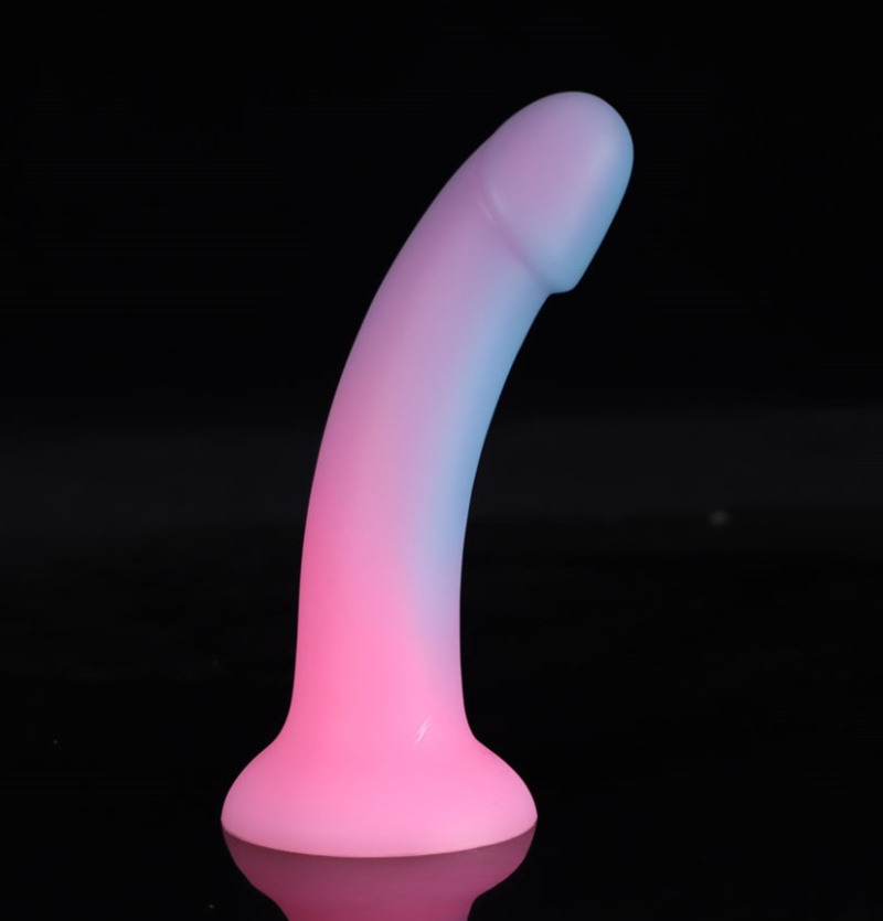 Realistic Glowing Jelly Silicone Dildo with Heart Design Vibrant Colors Waterproof Sex Toy for Women Men Couples Enhance Intimacy and Sensual Pleasure